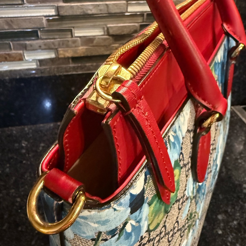 Gucci Red and Blue Floral Women's Bag - Picture 3 of 9